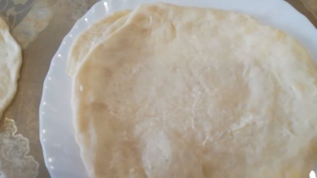 Слоеные булочки с вареной сгущенкой