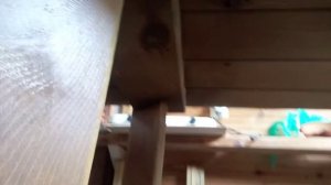 Простое крепление ножек стола