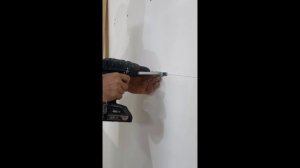 Установка прямых полок со скрытым креплением