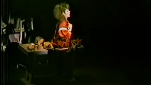 Tell Me on a Sunday (Bernadette Peters, Song and Dance) смотреть онлайн