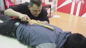 АСМР-МАССАЖ ОТ ТУРЕЦКОГО ПАРИКМАХЕРА ОБЯЗАТЕЛЬНО ПОСМОТРИТЕ часть 2 (Массаж спины, массаж ног)