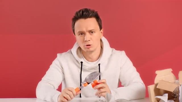 Илья Соболев в рекламе Эльдорадо - дари что надо!