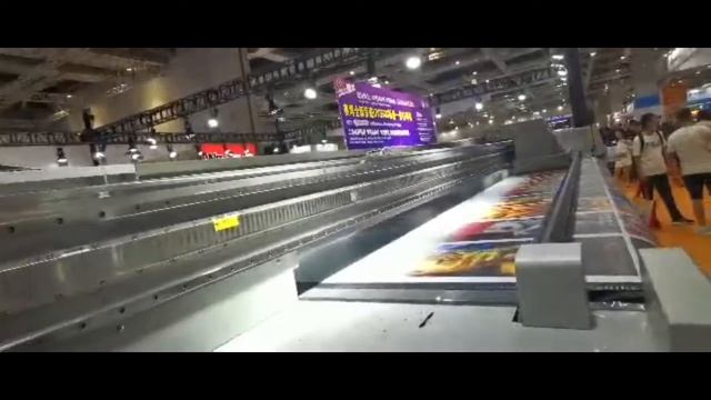 Гибридный уф-принтер шириной печати 5.2 м (UVIP 5300 Hybrid) смотреть онлайн
