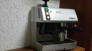 Видео работы кофемашины Saeco Magic cappuccino combi