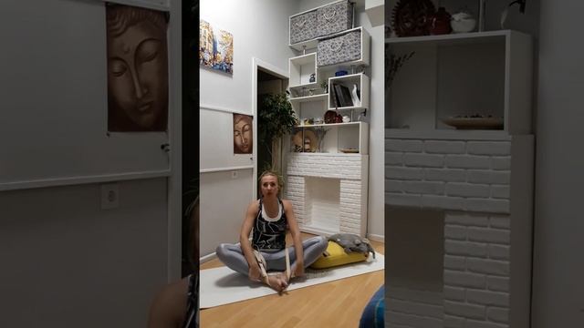 Супта Баддха Конасана - Техника выполнения смотреть онлайн