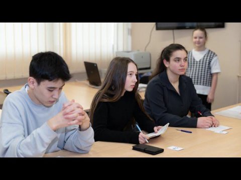 Дискуссионный клуб "Дебаты"