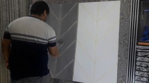 Как эффектно покрасить стены №5. Покраска стен при помощи малярной ленты