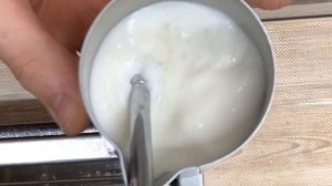 Как приготовить капучино, и правильно взбивать Молоко