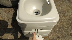 Биотуалет - верхний бак 15л., нижний бак 20л.