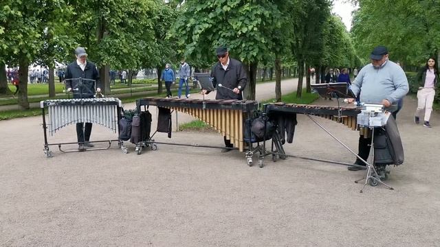 Музыканты в Петергофе смотреть онлайн