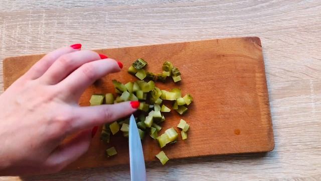 Салат Букет из роз. Красивый, вкусный салат всегда украсит ваш праздничный стол и побалует вкусом!