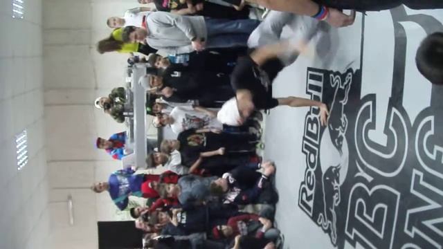 Red Bull Bc One Отборочный тур Ростове-на-Дону(B-Boy Dr.Sheldon).AVI смотреть онлайн