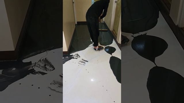 We did this silver metallic epoxy floor #resinking #epoxyresin #epoxyflooring