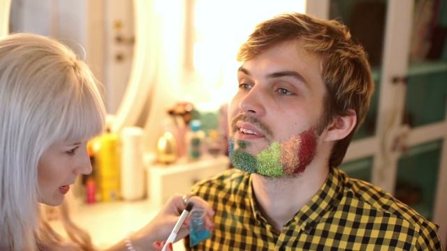 DIY! Как сделать РАДУЖНУЮ бороду ПАРНЮ? смотреть онлайн