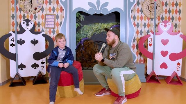 Взгляд снизу ☝️???⠀ смотреть онлайн