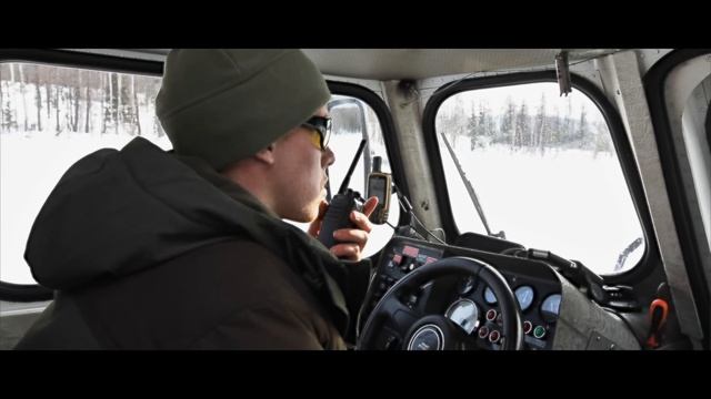 НЕВЕРОЯТНЫЙ УЛОВ НА ЗИМНЕЙ РЫБАЛКЕ! КИПИТ БАХТА. ПОДЛЕДНАЯ РЫБАЛКА. СЧАСТЛИВЫЕ ЛЮДИ смотреть онлайн