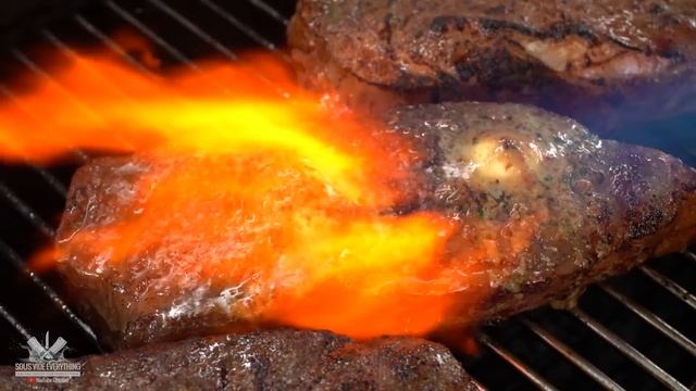 We tried MASTER Chef hacks on cooking better Steaks! смотреть онлайн