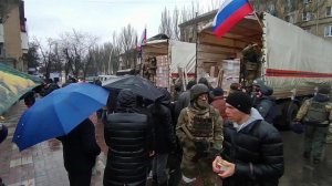 Российские военные доставляют на Украину гуманитарную помощь