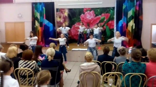 Студия "Танцы Народов Мира" День учителя 05.10.17. смотреть онлайн