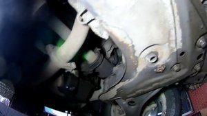 Замена масла и фильтров на  Форд Торнео 1,8  2005 года Ford Tourneo Connect