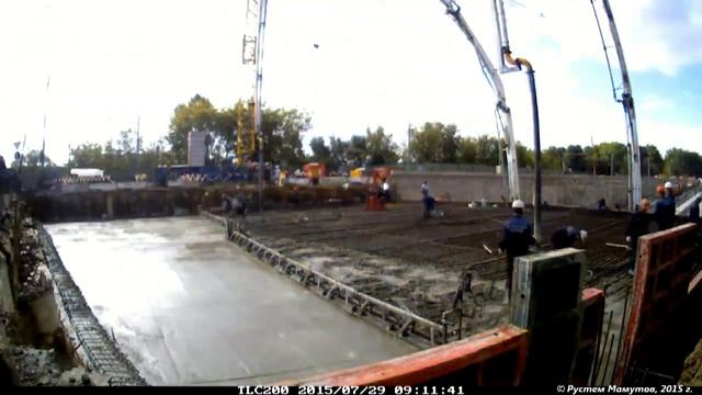 Timelapse Бетонирование перекрытия секции тоннеля смотреть онлайн