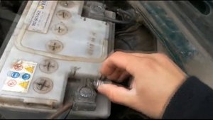 при включении зажигания не загорается контрольная лампа зарядки 1часть Глухих