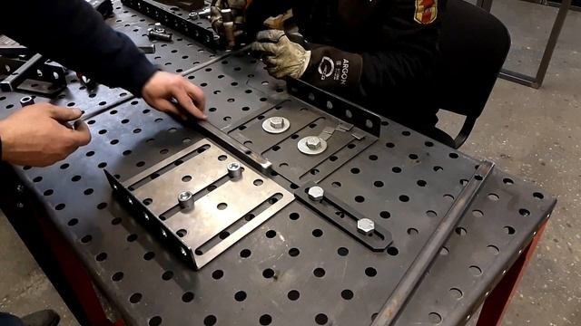 Сварочный верстак для гаража, мастерской, цеха. Прокачай болгарку с приспособлениями Krechet-tools