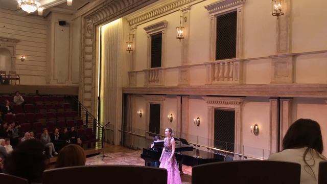 Выступление на III туре в Бетховенском зале Большого театра 03 10 2017 смотреть онлайн