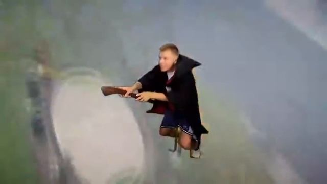 Аттракцион "Полет на метле" смотреть онлайн