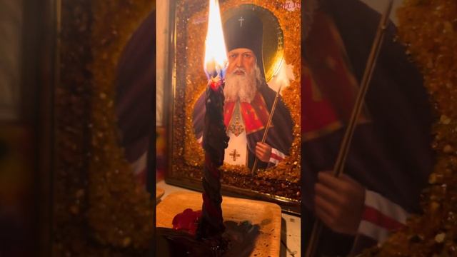 Просто хотела зажечь свечу в очень сильный день??♀️?️ никуда от вражин не деться #NazaretN смотреть онлайн