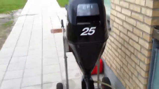 Mercury 25 EFi fourstroke смотреть онлайн