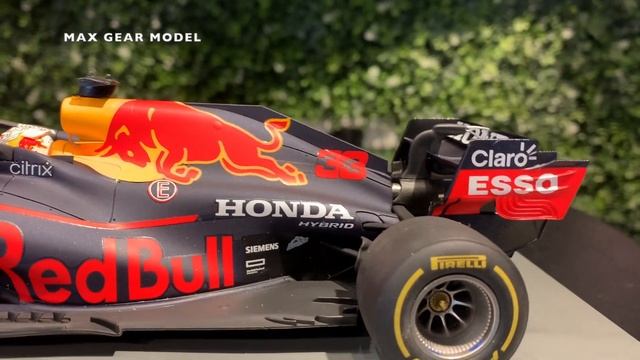 1/18 Spark Red Bull RB16B Max Verstappen Winner Emilia Romagna GP 2021 18S582 смотреть онлайн