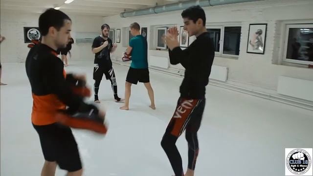 Фитнес клуб Club 18: тайский бокс в Москве, тренер Макеев Станислав - чемпион мира по тайскому бокс