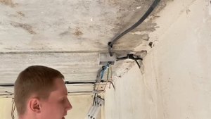 Расключение распределительной коробки. #электромонтаж #электрика