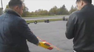 Первый запуск авиамодели )))))