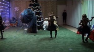 Танец кошечек на новогоднем утреннике