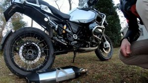 BMW R 1200 GS (Adventure) / R 1250 GS (Adventure) Akrapovic Exhaust Mount & Sound