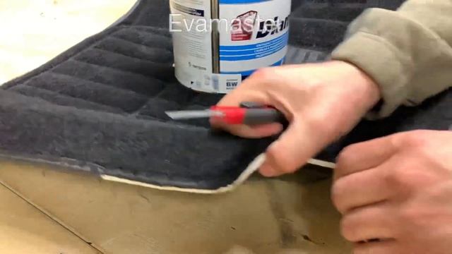 3D ворсовые коврики в ремонте. Окантовку из кожзаменителя меняем на свою, коврики из ворса.
