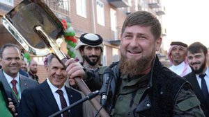 Почему Кадыров постоянно повторяет одно и то же слово ДОН