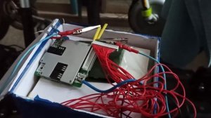 Как работает штатная китайская плата БМС на акумуляторе 48 вольт 22а/ч - LiFePo 4