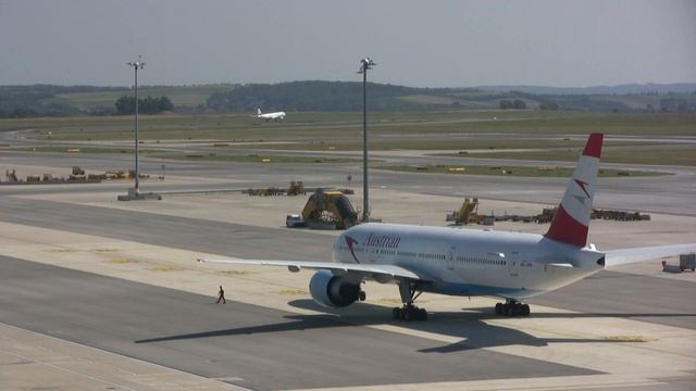 Plane spotting (1/3) - Vienna Airport/ Flughafen Wien - Schwechat - 7. September 2013 смотреть онлайн