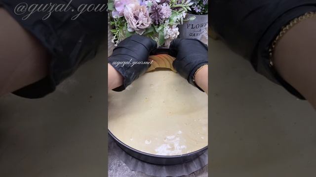 Яблочная шарлотка??? смотреть онлайн