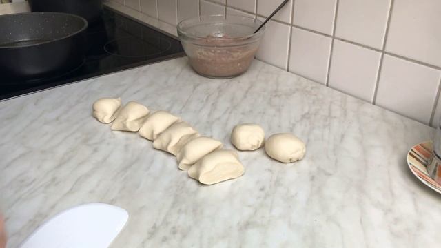 ЧЕБУРЕКИ: ПРОЩЕ НЕ КУДА. ОЧЕНЬ УДАЧНЫЙ РЕЦЕПТ ТЕСТА! ХРУСТЯЩИЕ И ПУЗЫРЧАТЫЕ ЧЕБУРЕКИ!