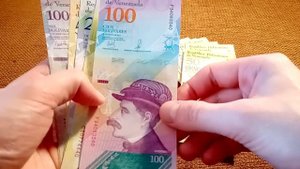 Банкноты Венесуэлы 21 шт серия заканчивается на число 40!!