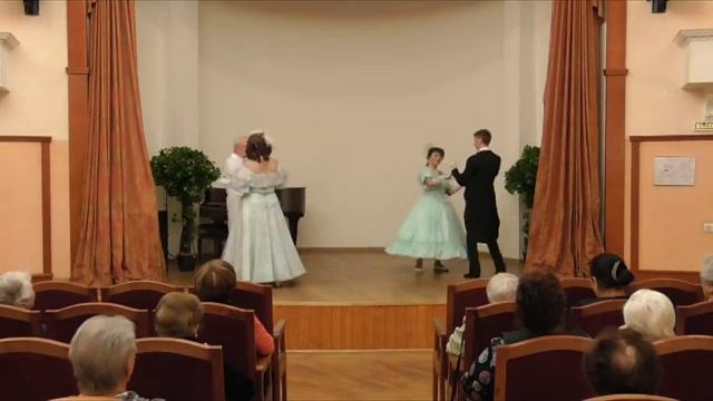 КД "ЗОЛУШКА" В "НИКОЛЬСКОМ ПАРКЕ" смотреть онлайн