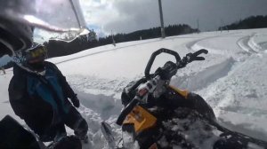 Покатушки на снегоходе / в первый раз ланчуем по снегу