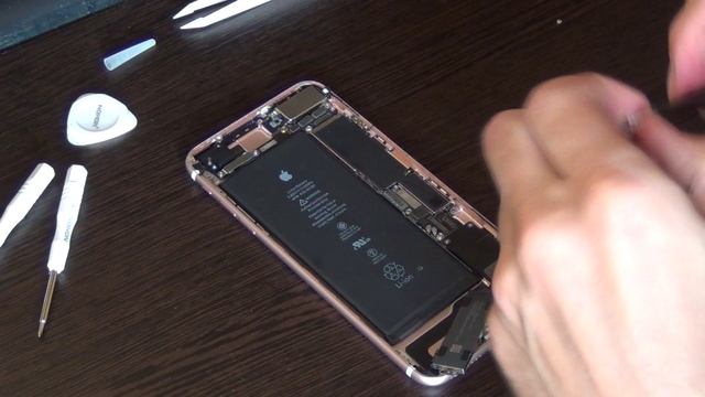 Замена аккумулятора на iPhone 7 Plus - Nohon