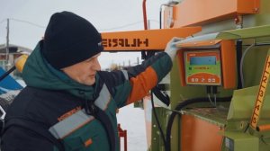 Сборка и пусконаладка кормораздатчика ИСРК-12 "Хозяин" с экспертами завода ООО "Запагромаш"