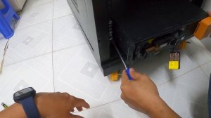APC Smart-UPS SRT 3000VA RM 230V unboxing and setup