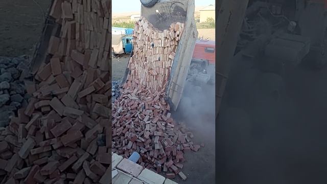 таррзи холи кардани кирпич?????? смотреть онлайн